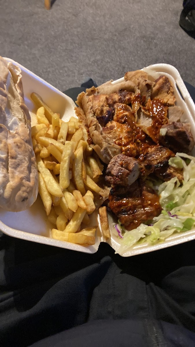 Caernarfon Kebab, Burger & Pizza House Photos 2